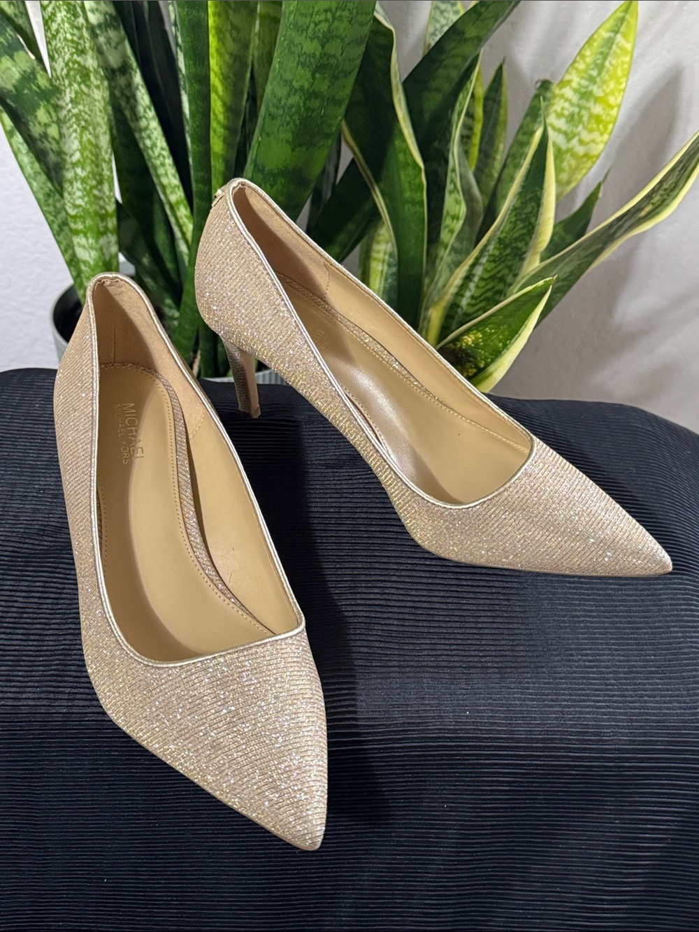 Michael Kors Alina Gold Glitter Chain-Mesh Pointed-Toe Pumps - Women's 6M